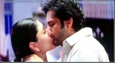 02 Bollywood hot kisses