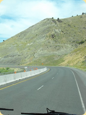 Drive to Emigrant Springs State Park, OR 209