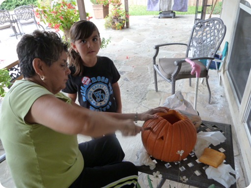 Pumpkin Carving 2010 028