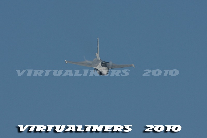 [PRE-FIDAE-2010_0001-048[2].jpg]