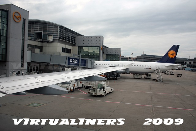 [Vuelo_SCEL-HAM_0140[2].jpg]
