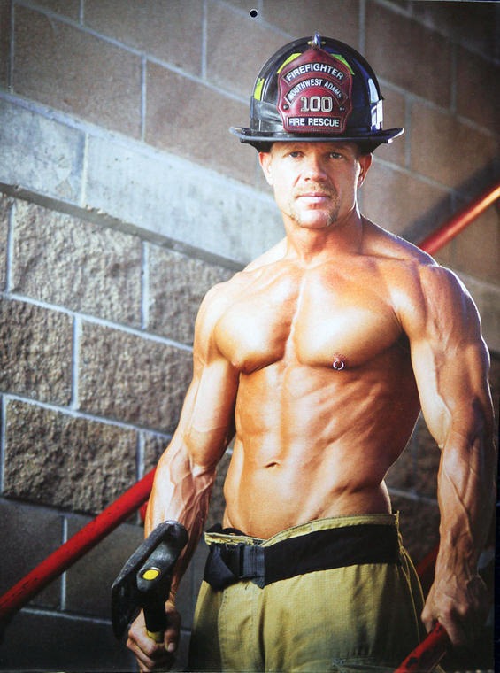 [hot-colorado-firefighters-calendar-party.5269172.87[4].jpg]