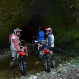 und los geht's durch alte Goldminentunnel