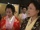 藝妓們服侍主子