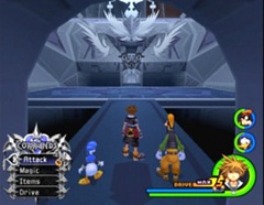Sora, Pateta e Donald chegando ao Hall of Empty Memories, em Kingdom Hearts II