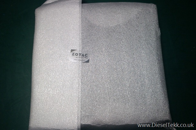 [DieselTekk.co.uk Zotac ZBOX HD-ADO01 - Unboxing Image (11)[2].jpg]