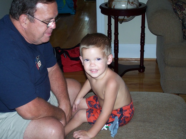 [digtater-sam and papa[2].jpg]