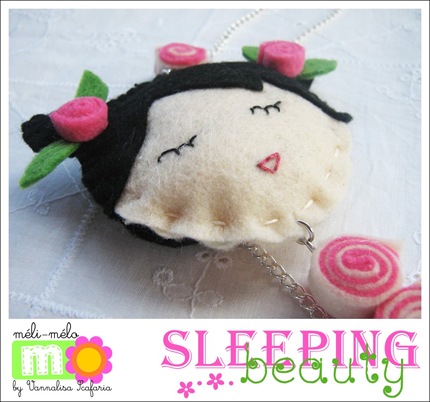 baby_felt_necklace