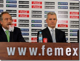 SOCCER/FUTBOL

EL VASCO DE REGRESO

MEXSPORT DIGITAL

16 April 2009: General view of Javier Aguirre new coach of the national mexican team during his presentation at Mexico city./Vista general de Javier Aguirre nuevo entrenador del equipo nacional mexicano de futbol durante su presentacion en la ciudad de Mexico. MEXSPORT/JORGE REYES