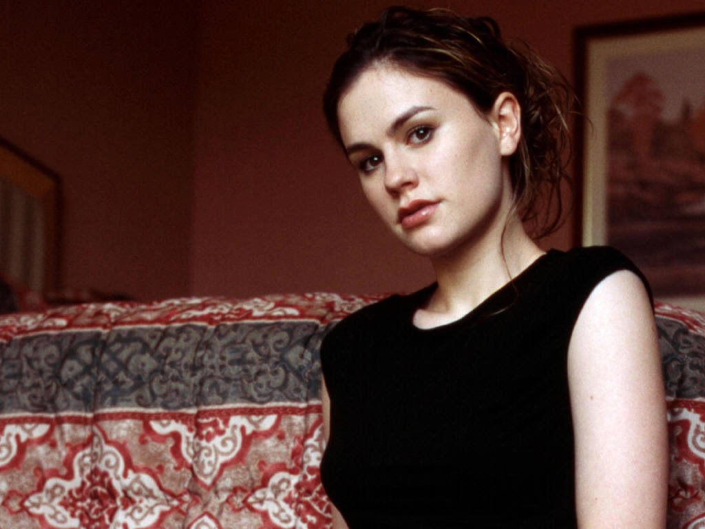 [Anna Paquin 1 1024x768 Wallpaper[2].jpg]