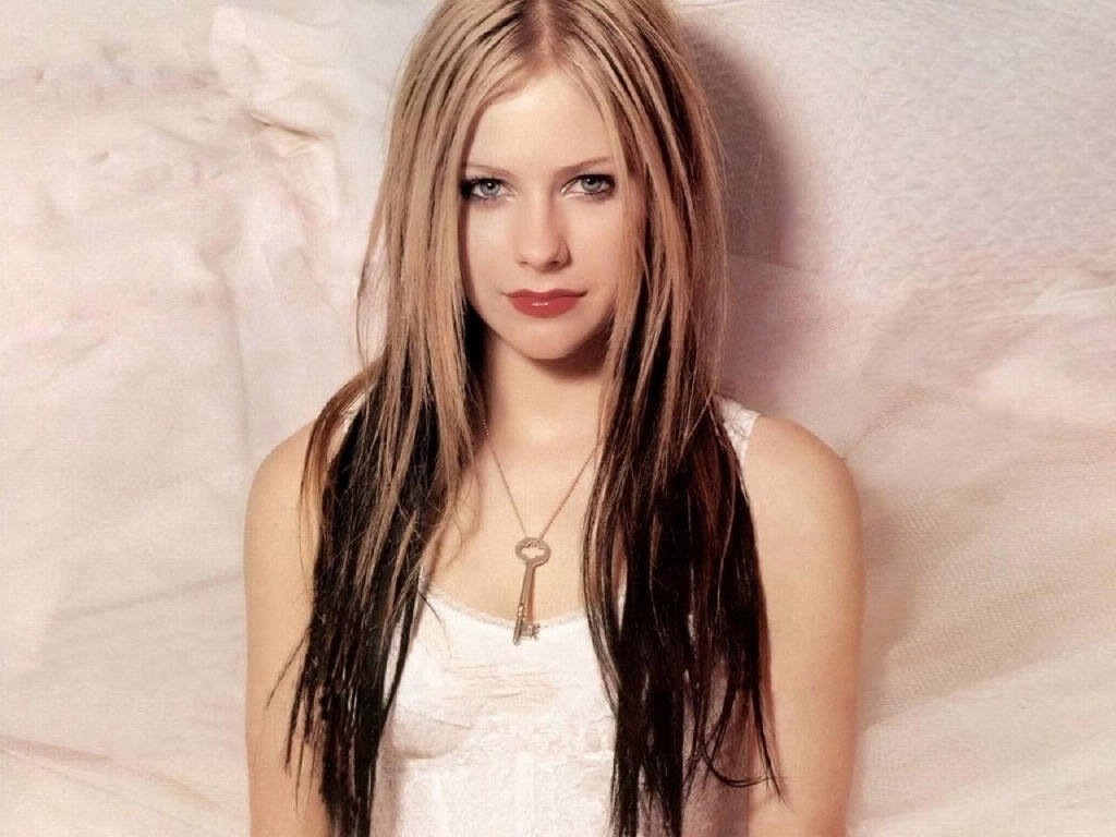 [AvrilLavigne1024x76814hollywoodceleb.jpg]