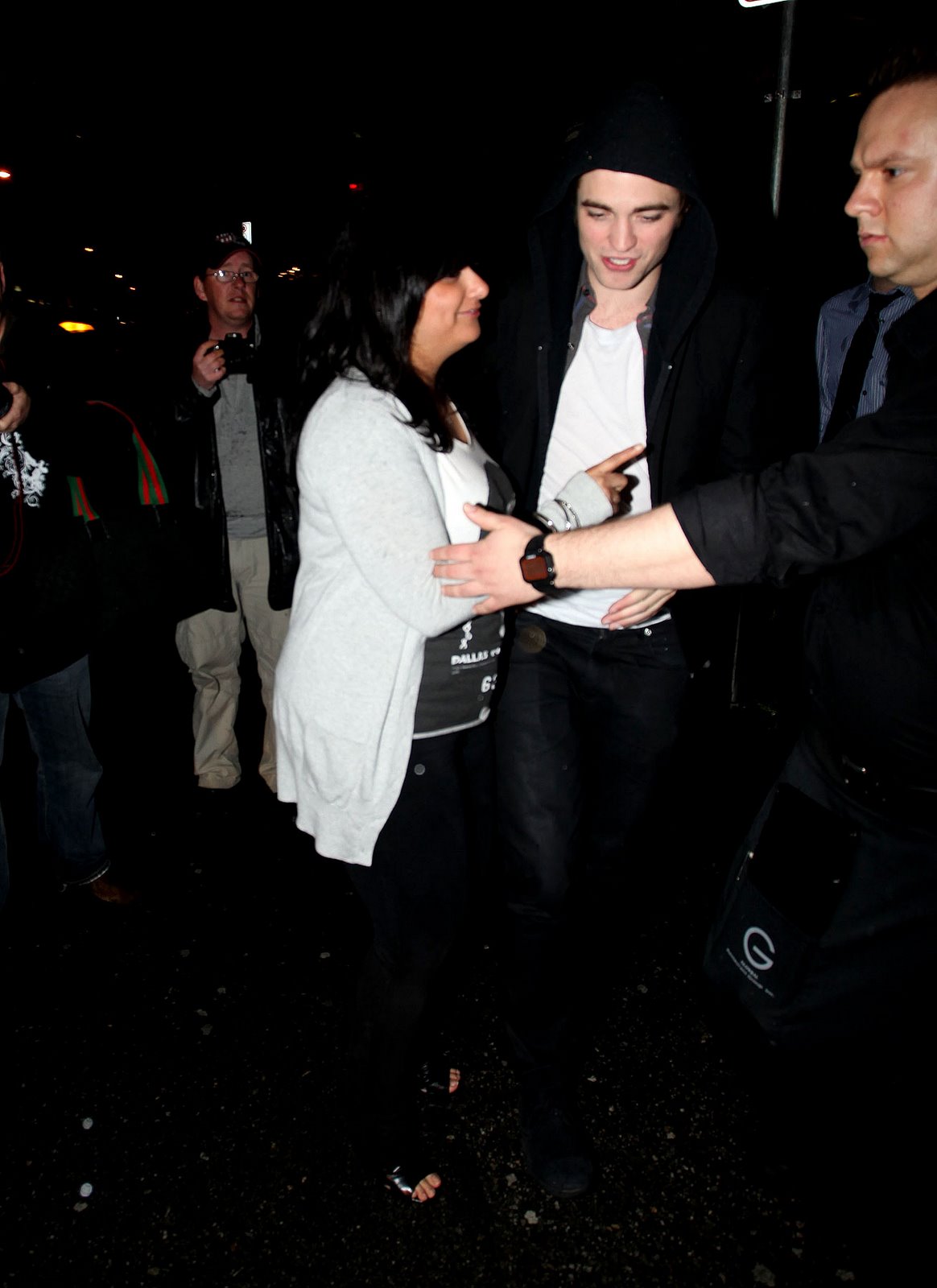 [Robert+Pattinson+BDay5.jpg]