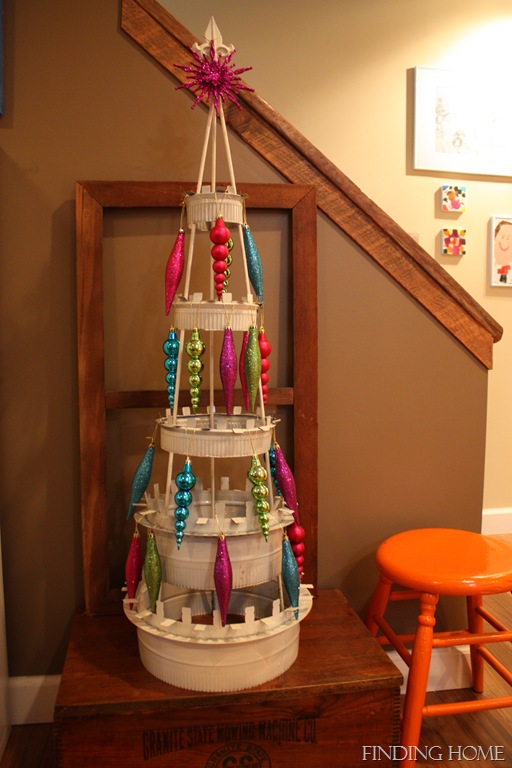 [basement-and-nativity-03011.jpg]