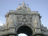 Detalhe do arco da praça...