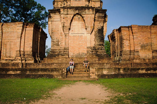 [2011_04_28 D133 Angkor Le Petit Circut 026[1].jpg]