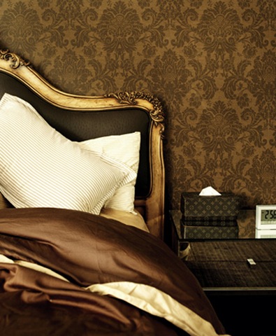 [dark warm cozy bedroom[5].jpg]