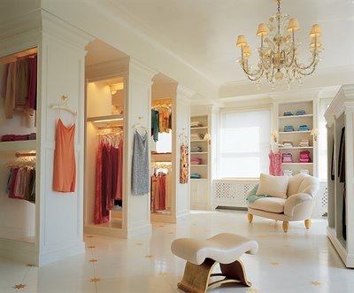 [MaraiahCareyscloset3.jpg]