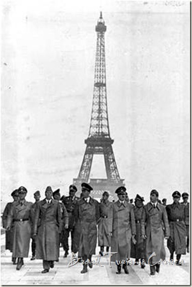 Hitler e seus generais em Paris