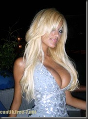 zahia-dehar-topless zahia-dehar-topless