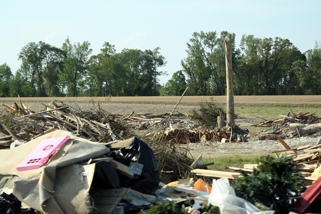 [TornadoApril201103311.jpg]