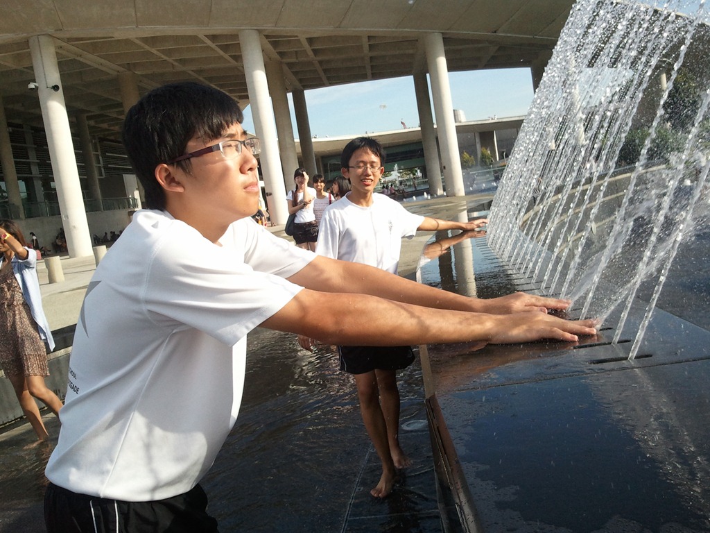[2010-12-12 17.04.21[3].jpg]