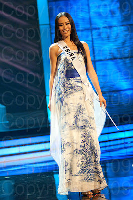 china1 Miss Universo 2009: Inspirações para vestidos de madrinha e noiva