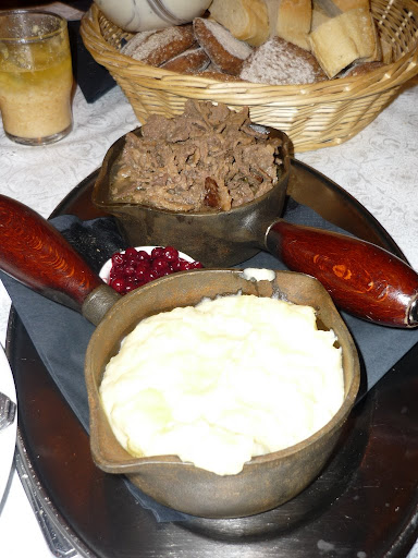 Au restaurant, le rêne est le plat traditionnel