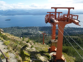 And then we got stuck on the way down for over 10 minutes just dangling in the air with now sound but the wind whistling through the gondola. Gee I hated this part!
