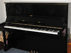 YAMAHA U1H Modern upright