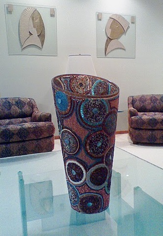 [Vase at Mansure Residence c[5].jpg]