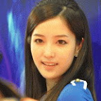 [貼圖]2009 ChinaJoy 展場人氣模特兒呂瑤寫真圖片(27P)