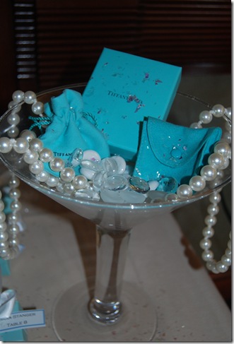 we chose to display pearl teal necklaces as the centerpieces we chose to display pearl teal necklaces as the centerpieces