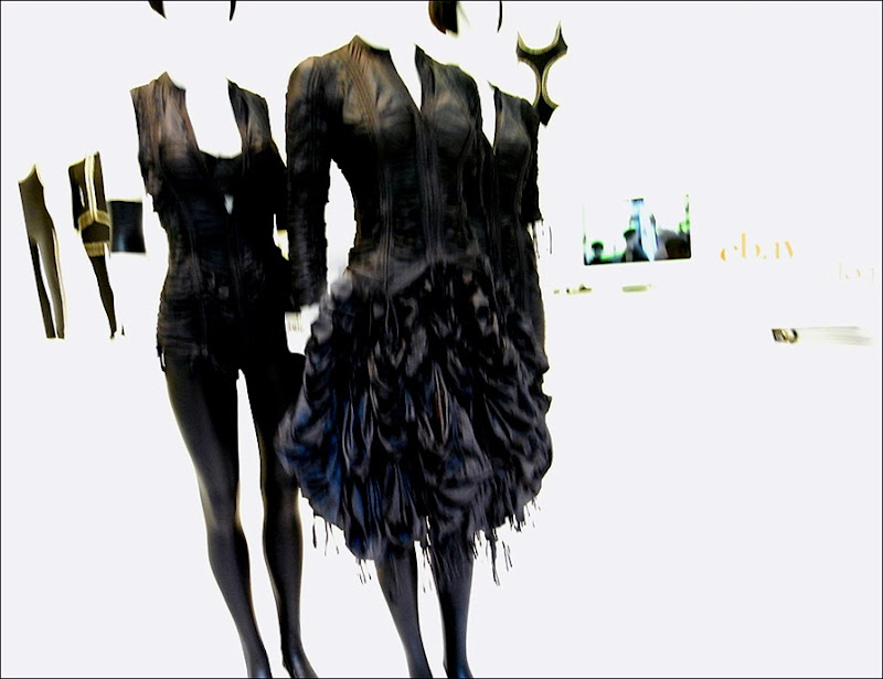 2 b-w blur 1st flr 3 dresses 2