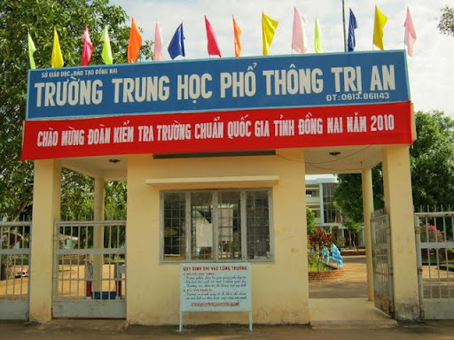 Kiểm tra và công nhận trường THPT Trị An đạt chuẩn Quốc gia giai đoạn 2010-2020 powered by designpro.vn1.jpg