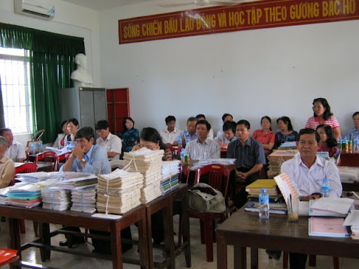 Kiểm tra và công nhận trường THPT Trị An đạt chuẩn Quốc gia giai đoạn 2010-2020 powered by designpro.vn16.jpg