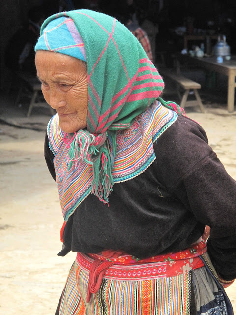 Bac Ha Market_H'Mong Flower Tribe_Lao Cai_Vietnam_H'Mong Woman