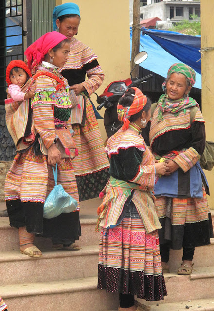 Bac Ha Market_H'Mong Flower Tribe_Lao Cai_Vietnam_H'Mong Woman