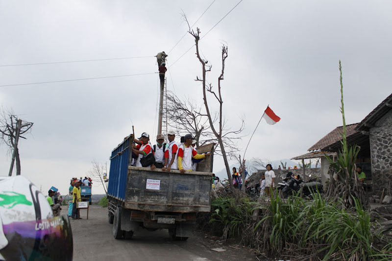 Srunen VIllage_Merapi Eruption_Jogjakarta_Indonesia_Workers
