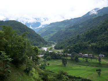 [9 - Nepal, vega del río Bhote.[5].jpg]