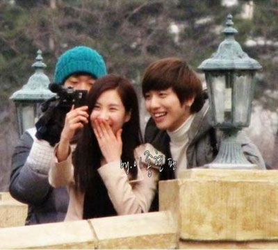 Jung Yong Hwa และ Seo Hyun ไปเดทกันครั้งแรกที่สวนสนุก