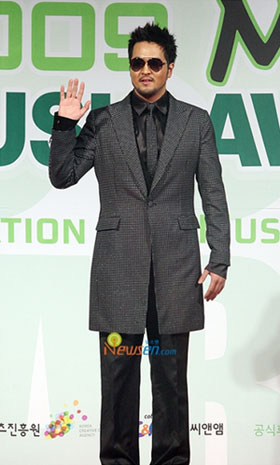 รวมภาพศิลปินบนพรมแดงงานในงาน Melon Music Awards 2009