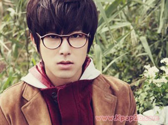 Yunho ถ่ายแบบให้นิตยสาร High Cut