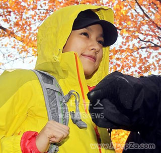 Lee Hyori ไปปีนเขากับแฟน ๆ