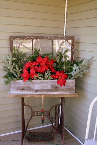 [ChristmasDecorating102.jpg]