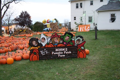 [PumpkinPicking2009132.jpg]