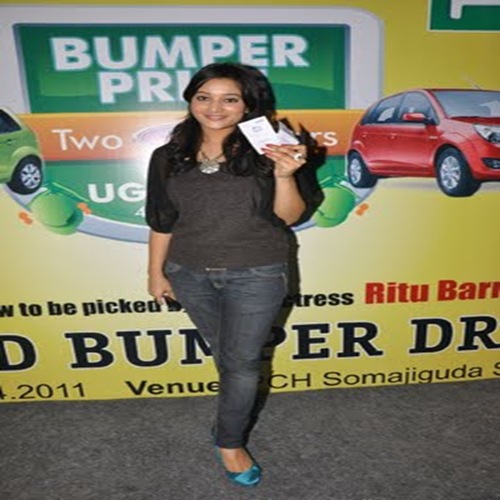 Ritu Barmecha At Bumper Prize Launch Party looking cool pics