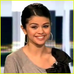selena-gomez-dc-france.jpg