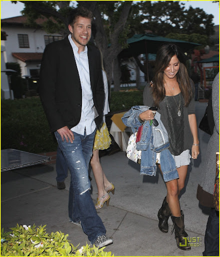 Ashley Tisdale heads to Tra Di Noi restaurant in Malibu with her boyfriend Scott Speer 
Malibu, USA - 09.05.10
Credit: (Mandatory): WENN.com