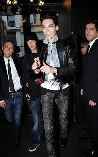 Tokio Hotel bill and Tom Kaulitz vision show room Dsquared2 vith Din e Dan Caten. <P> <B>Ref: SPL151550 190110 </B><BR/> Picture by: Splash News<BR/> </P><P> <B>Splash News and Pictures</B><BR/> Los Angeles: 310-821-2666<BR/> New York: 212-619-2666<BR/> London: 870-934-2666<BR/> photodesk@splashnews.com<BR/> </P>