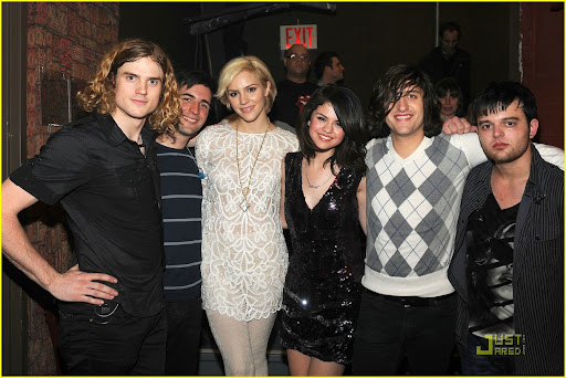 Exclusive - New York, NY - 02/11/2010 - Teen Disney Superstar Actress and Singer Selena Gomez performs in concert at the Gramercy Theatre in New York City.
-PICTURED: Katharine McPhee, Selena Gomez with band
-PHOTO by: Albert Michael/startraksphoto.com
-CS29765